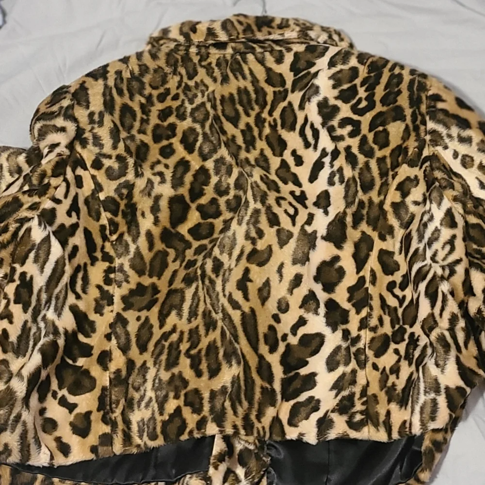 Vintage Leopard Print Faux Fur Jacket - Picture 5 of 5